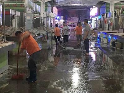 市场保洁(图1) 市场保洁(图1)