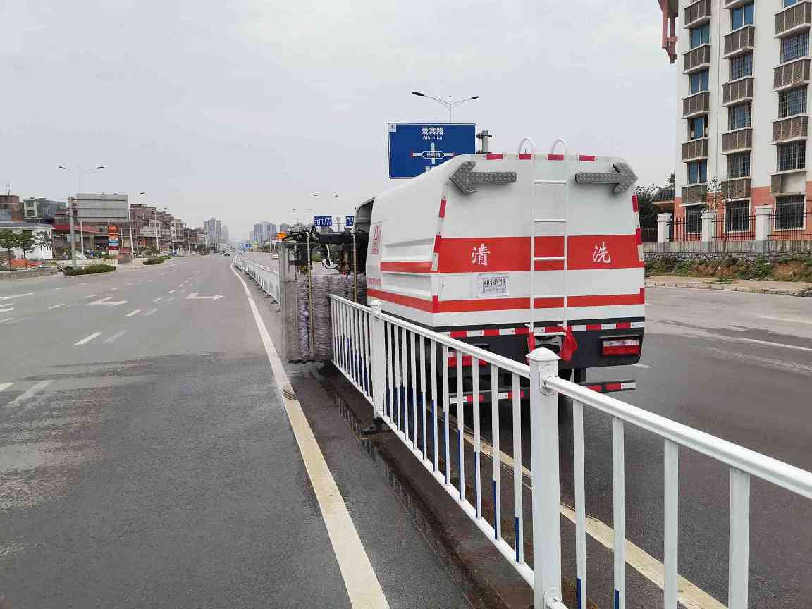 广西来宾项目道路清洁(图2) 广西来宾项目道路清洁(图2)